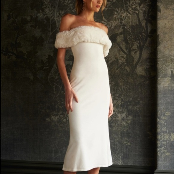 Meshki Dresses & Skirts - Meshki Strapless White Dress with Fur Detail